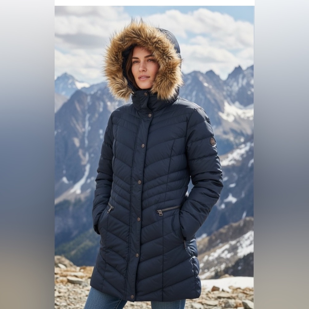 Marc New York down/feather puffer coat with fur detachable hood. Navy 2XL